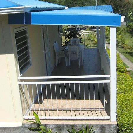 Les Bungalows Du Mont-Auban Sainte-Clotilde Buitenkant foto