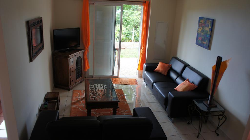 Les Bungalows Du Mont-Auban Sainte-Clotilde Kamer foto