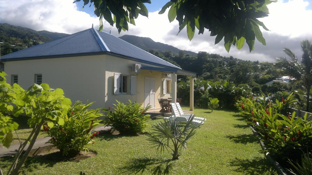 Les Bungalows Du Mont-Auban Sainte-Clotilde Buitenkant foto