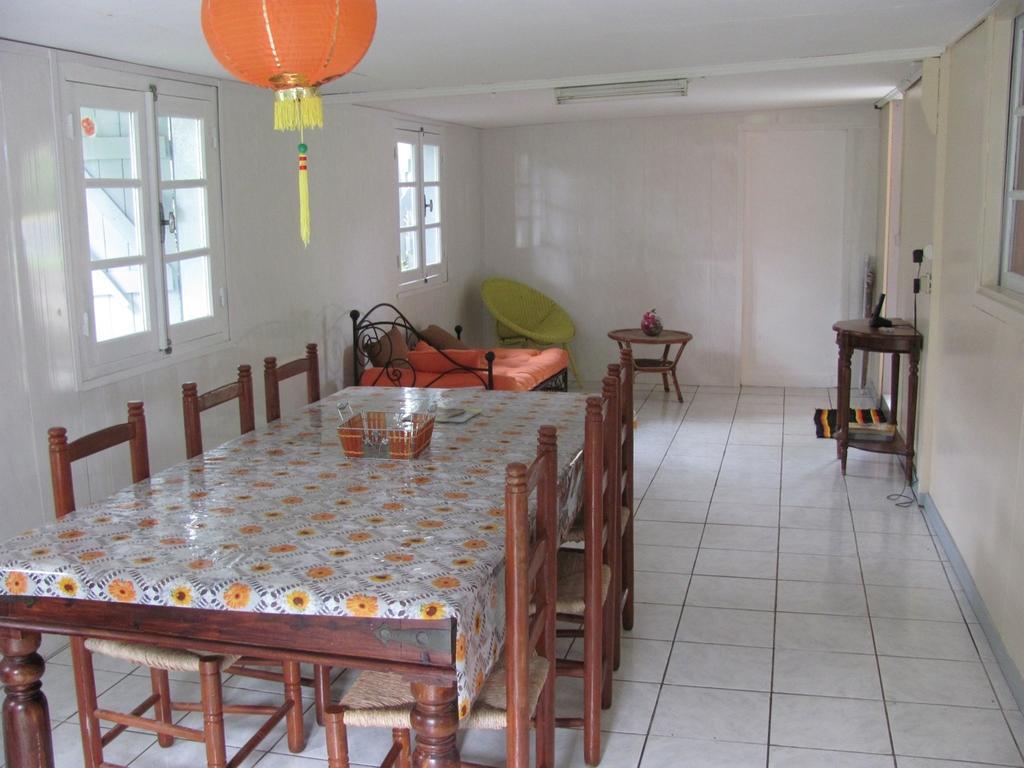 Les Bungalows Du Mont-Auban Sainte-Clotilde Buitenkant foto